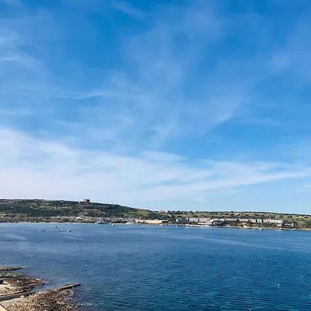Seafront Maisonette Ocean Views & Terrace Mellieħa Kültér fotó