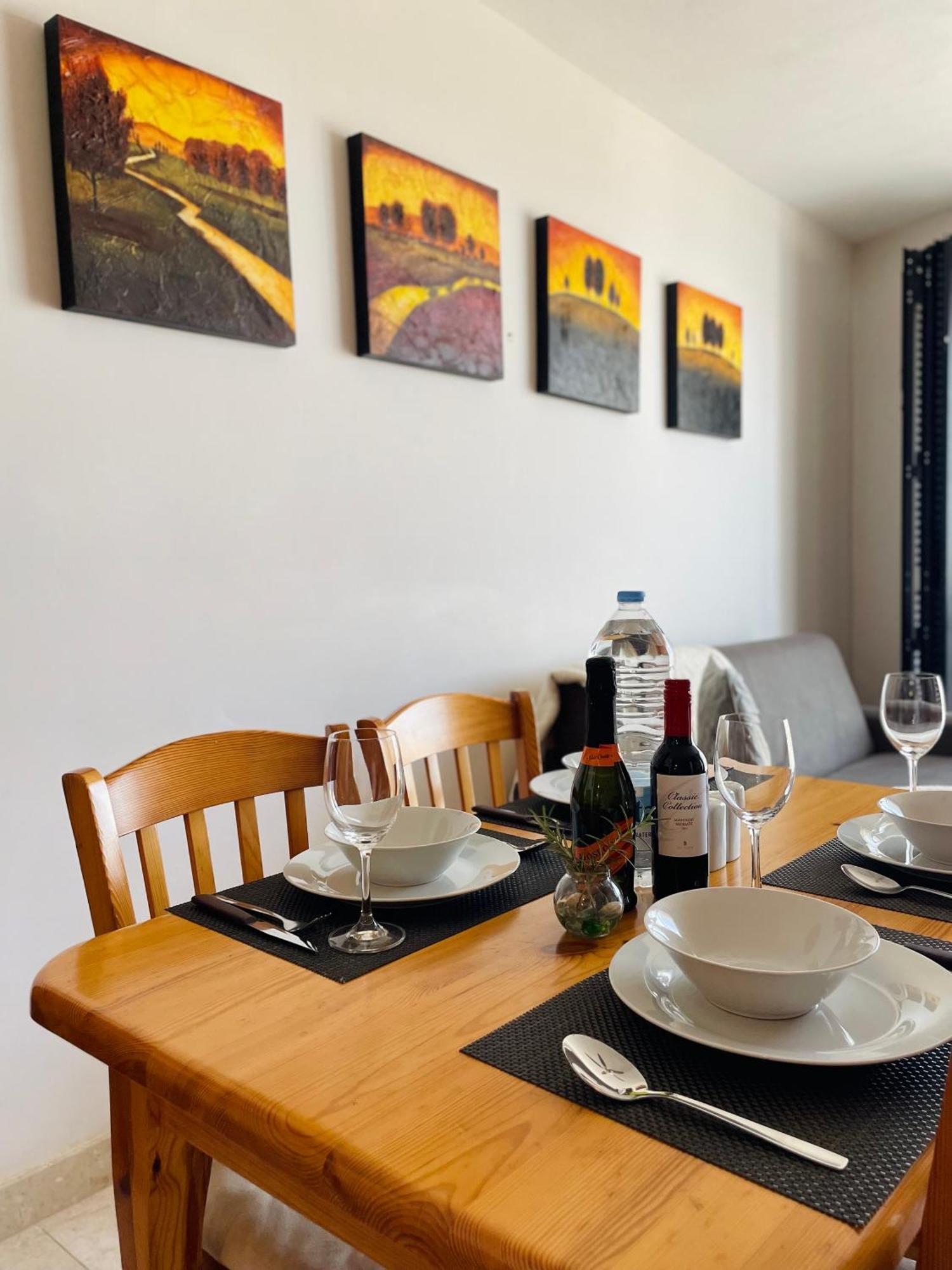 Seafront Maisonette Ocean Views & Terrace * Mellieħa